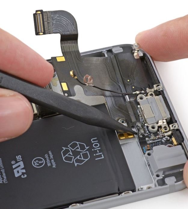 iPhone 13 Charging Port Repair